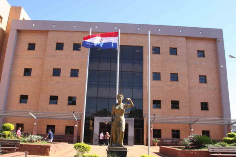 Fachada del Palacio de Justicia de San Lorenzo