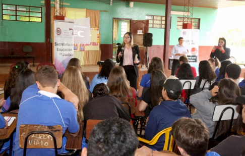 Educando en Justicia brindó charlas en Itakyry y Santa Rita.