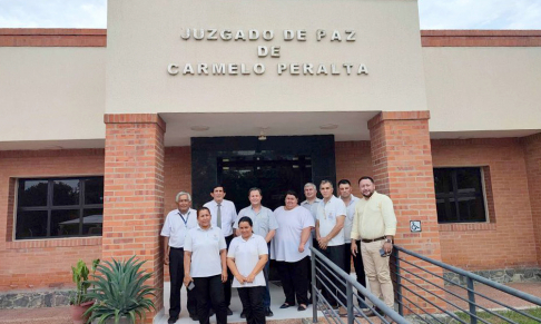 El Ministro Alberto Martínez Simón visitó la ciudad de Carmelo Peralta