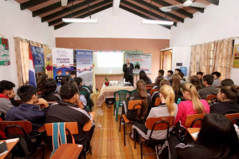 Culmina con Éxito el Programa Educando en Justicia.