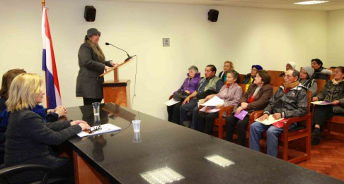 La abogada Lourdes Sandoval explicó que los facilitadores judiciales están entrenados para resolver conflictos en su comunidad.