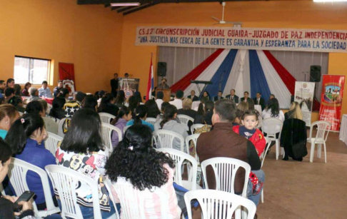 El encuentro se realizó en el salón municipal de Colonia Independencia