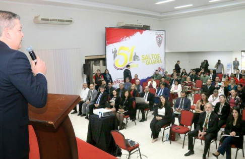 Taller sobre Derecho Ambiental en Saltos del Guairá.