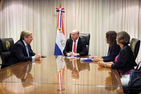 El presidente de la CSJ, doctor César Diesel, recibió en audiencia a representantes de la Unión Europea.