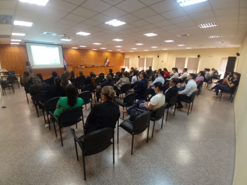 Clausura del Diplomado Especializado en Niñez-Adolescencia, con disertación de la doctora Bettina Ovando.