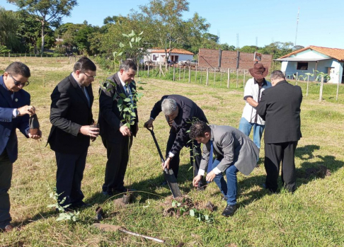 Inician plan de arborización de Juzgados de Paz en Valenzuela.