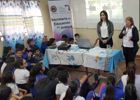 El Juez que yo quiero se desarrolló en la Escuela Don Juan Pablo Zaracho.