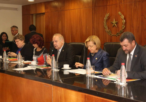 Reunión de trabajo del Programa Democracia y Gobernabilidad Usaid-Ceamso, esta mañana.