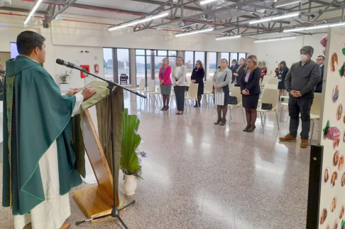 La Circunscripción de Alto Paraná realizó una celebración religiosa en memoria de la jueza Mereles con la participación de sus familiares. 