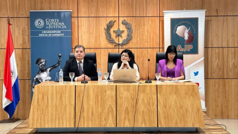 La Ministra Llanes disertó acerca del Estado de Derecho y Lawfare.