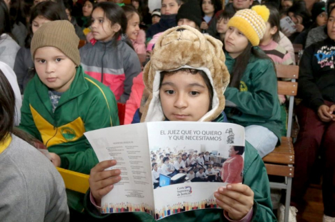 La Secretaría de Educación en Justicia de la Corte Suprema de Justicia capacitó a más de 1.000 niños, niñas y adolescentes, docentes y directivos de la ciudad de San Pedro del Ycuamandyyú.