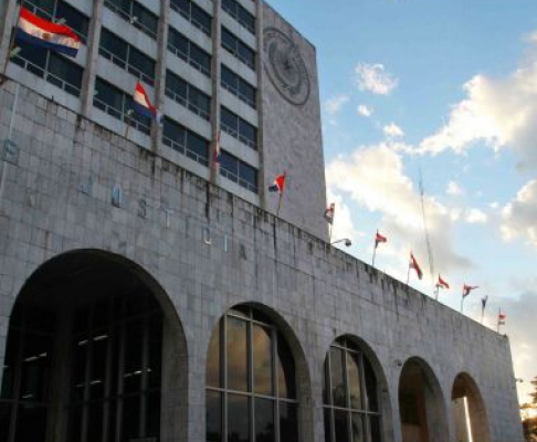 Fachada del Palacio de Justicia de Asunción.