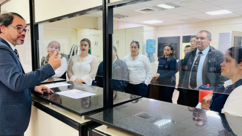 El presidente del Consejo de Administración de la Circunscripción Judicial de Concepción, magíster Favio Alberto Cabañas Gossen, recorrió las distintas dependencias de la sede judicial.