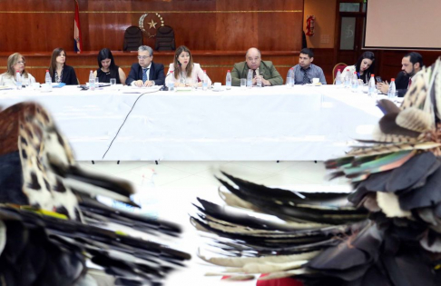 La directora de la Dirección de Derechos Humanos de la Corte Suprema de Justicia, abogada Nury Montiel, dando apertura a la reunión en el Palacio de Justicia de la capital.