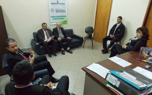 Representantes de los jueces de Paz de Cordillera se reunieron con la licenciada Doricel Ferreira, directora regional de Salud de Cordillera, y el profesor doctor Víctor Alfonso Fretes Ferreira