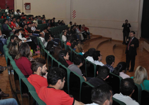 Director de Comunicación, magister Luis Giménez