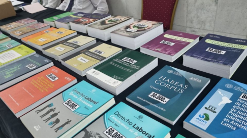  Invitan a feria de libros y capacitación sobre bases de datos jurídicos.