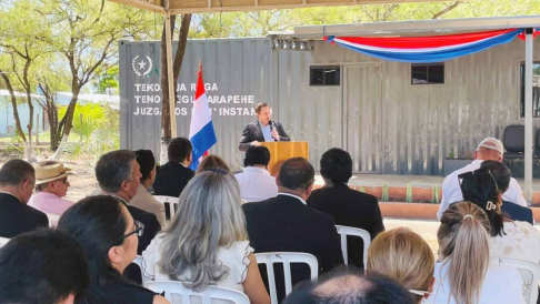 El vicepresidente segundo de la Corte Suprema y ministro superintendente de la Circunscripción Judicial de Alto Paraguay, doctor Alberto Martínez Simón, participó de la inauguración del primer espacio que albergará al Juzgado de Primera Instancia. 